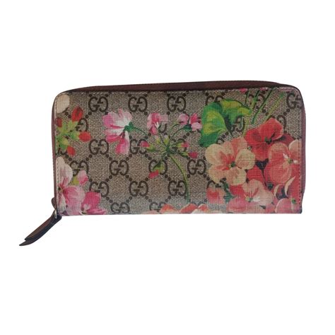 gucci flora wallet|green Gucci wallet with zipper.